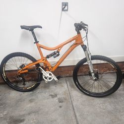 2006 Santa Cruz Heckler Full Suspension Mnt BIKE 