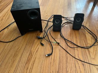 Creative A220 Computer Speakers and Subwoofer