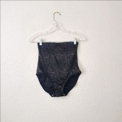 NWOT Maidenform Womens Shapefit Black Underwear Size: Medium