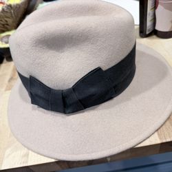 Lots Of Women’s Clothes And Shoes For $70