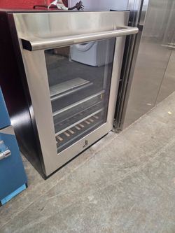 New JennAir beverage center