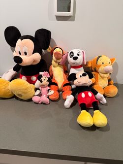Disney Plush Collection - Mickey, Minnie, Tigger, Roo, and Patch