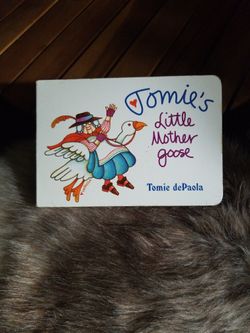 Tomie DePaola Little Mother Goose Book