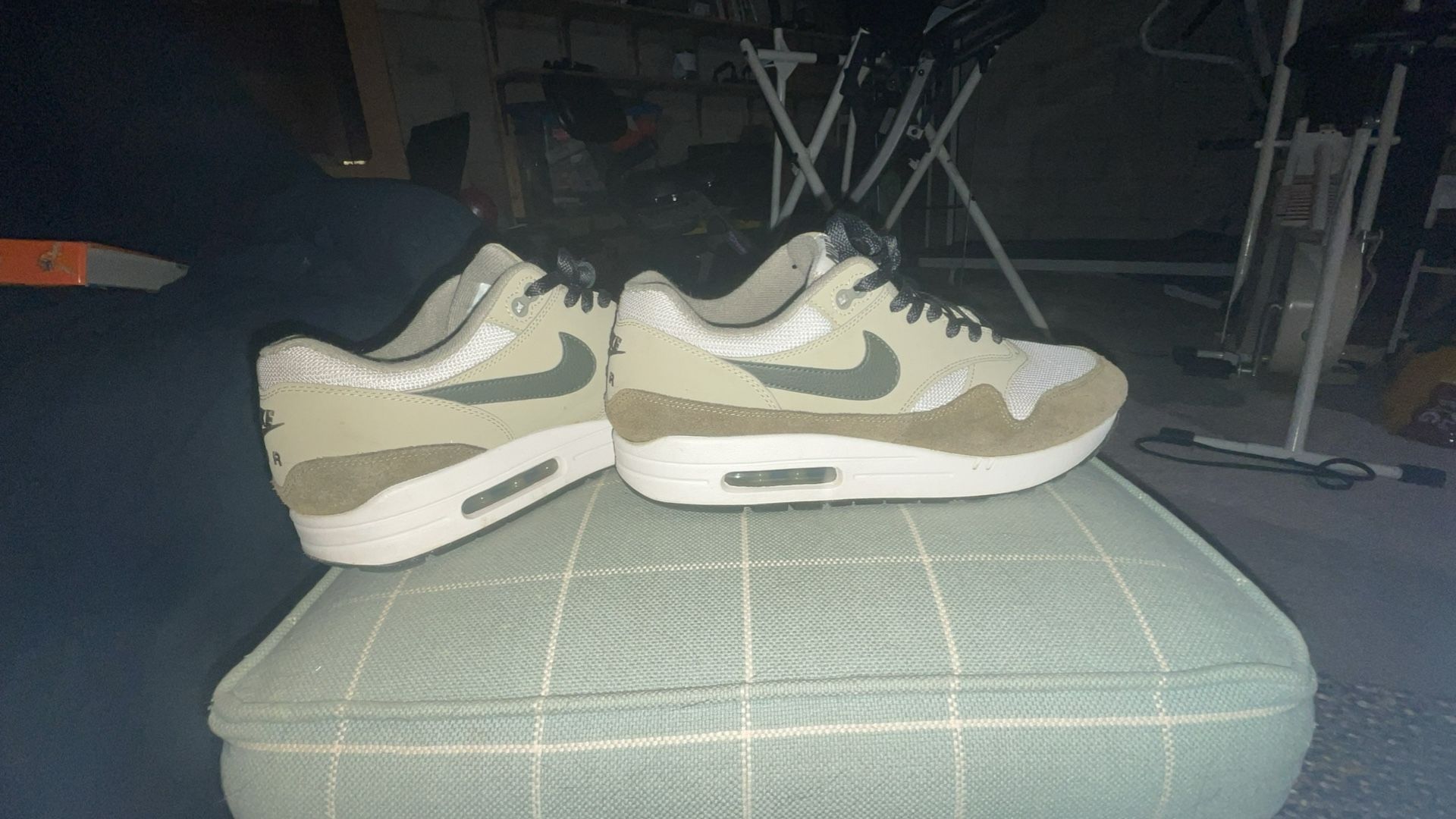 Air Max 1 “Medium Olive”