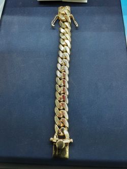 Cuban Link Bracelet - Yellow Gold 10k (.417) 128.3 grams 7 inch