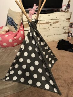 Land of Nod Doll TeePee