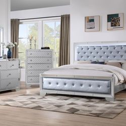 4 PC BEDROOM SET NEW IN BOX (MATTRESS AND CHEST SOLD SEPARATELY)