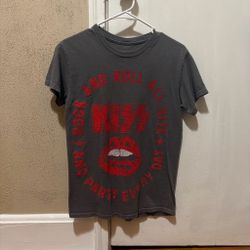 Aeropostale kiss band shirt adult xs-s