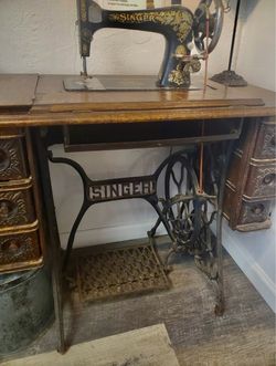 Vintage 1872 Vintage singer sewing machine - Model # b475680