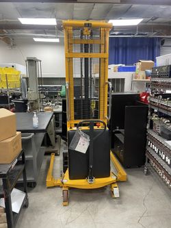 Semi-Electric Straddle Stacker - 137” lift