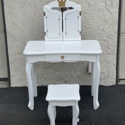 Brand New Vanity With Chair