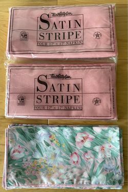 13 Dinner napkins, 8 pink satin stripe, 5 pink floral.