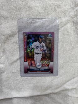 Mookie Betts pink refractor /199