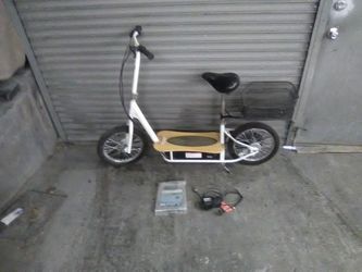 Razor elec.scooter , runs exlnt .fun