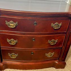 Elegant Chest - 3 Drawers - Solid Wood - DELIVERY AVAILABLE - Nash2024