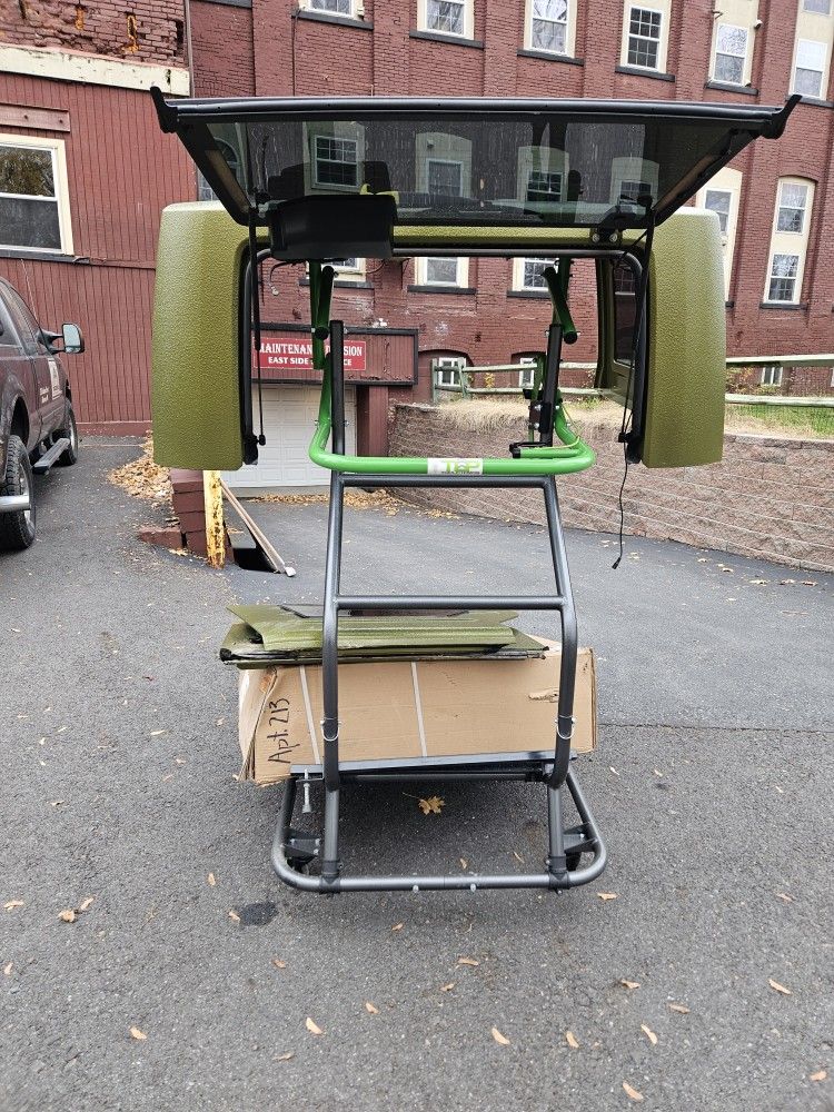 Jeep Hardtop RESCUE GREEN and HOIST