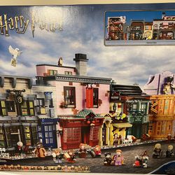 Lego Harry Potter Diagon Alley NIB