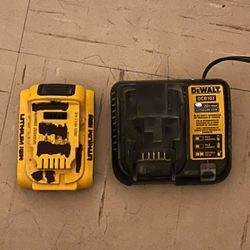 DEWALT DCB107 12/20vMAX LITHIUM ION