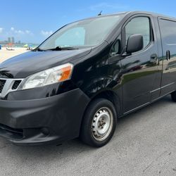2015 Nissan NV200 S 