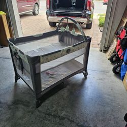 Graco Baby Crib