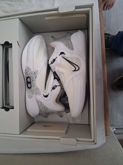 Nike new never used  size 9.5