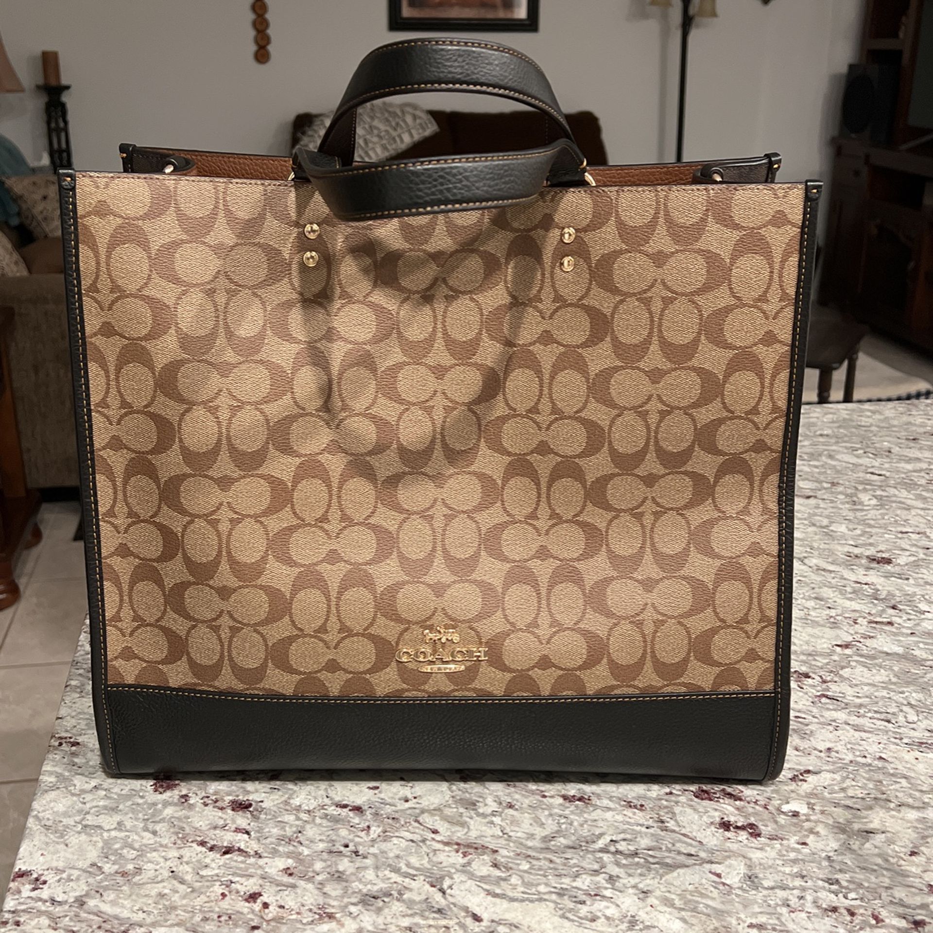 Coach Dempsey Tote 40 Signature Canvas /pebbled Leather