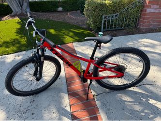 Trek Precaliber 24 Kids Mountain Bike – 24" Wheels – Red, 8-Speed (2 available)