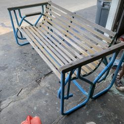 Two Beanchs Patio 