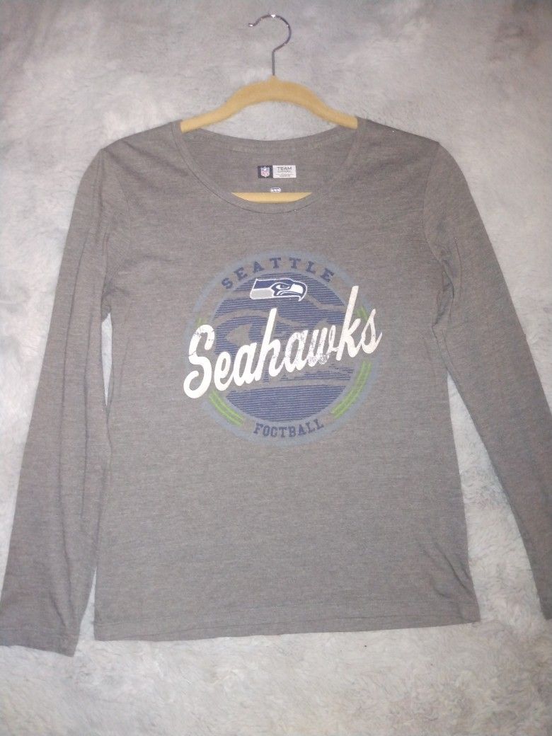 Women's Seahawks Long Sleeve Size M