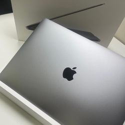 MacBook Pro 13 Inch 2020 512GB Laptop - PAYMENTS PLAN AVAILABLE NO CREDIT NEEDED 
