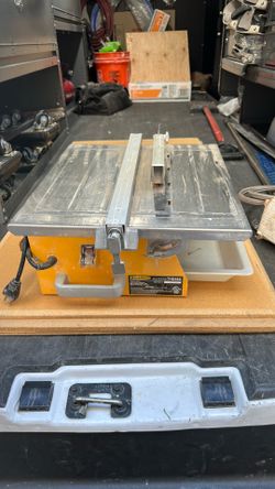 Tile cutter