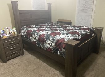 Queen Size Bedroom Set