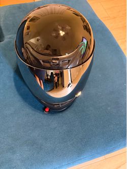 Motorcycle helmet accepting offers