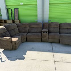 6 Seater Sectional 
