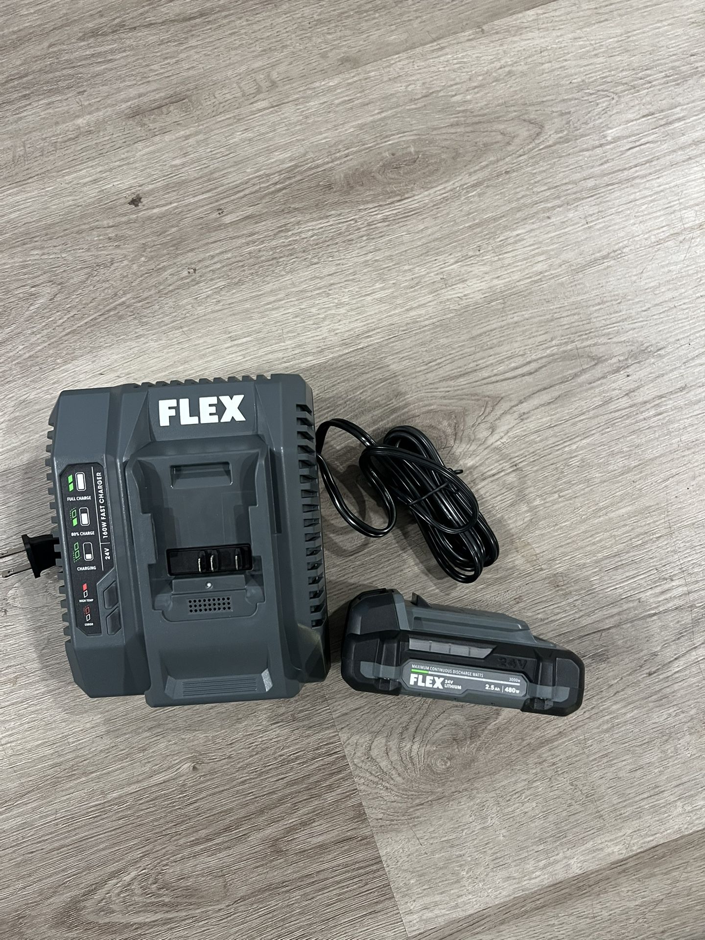 Flex 2.5Ah Battery With Fast Charger