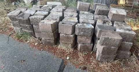 Free paver bricks