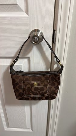 unbranded monogram shoulder bag