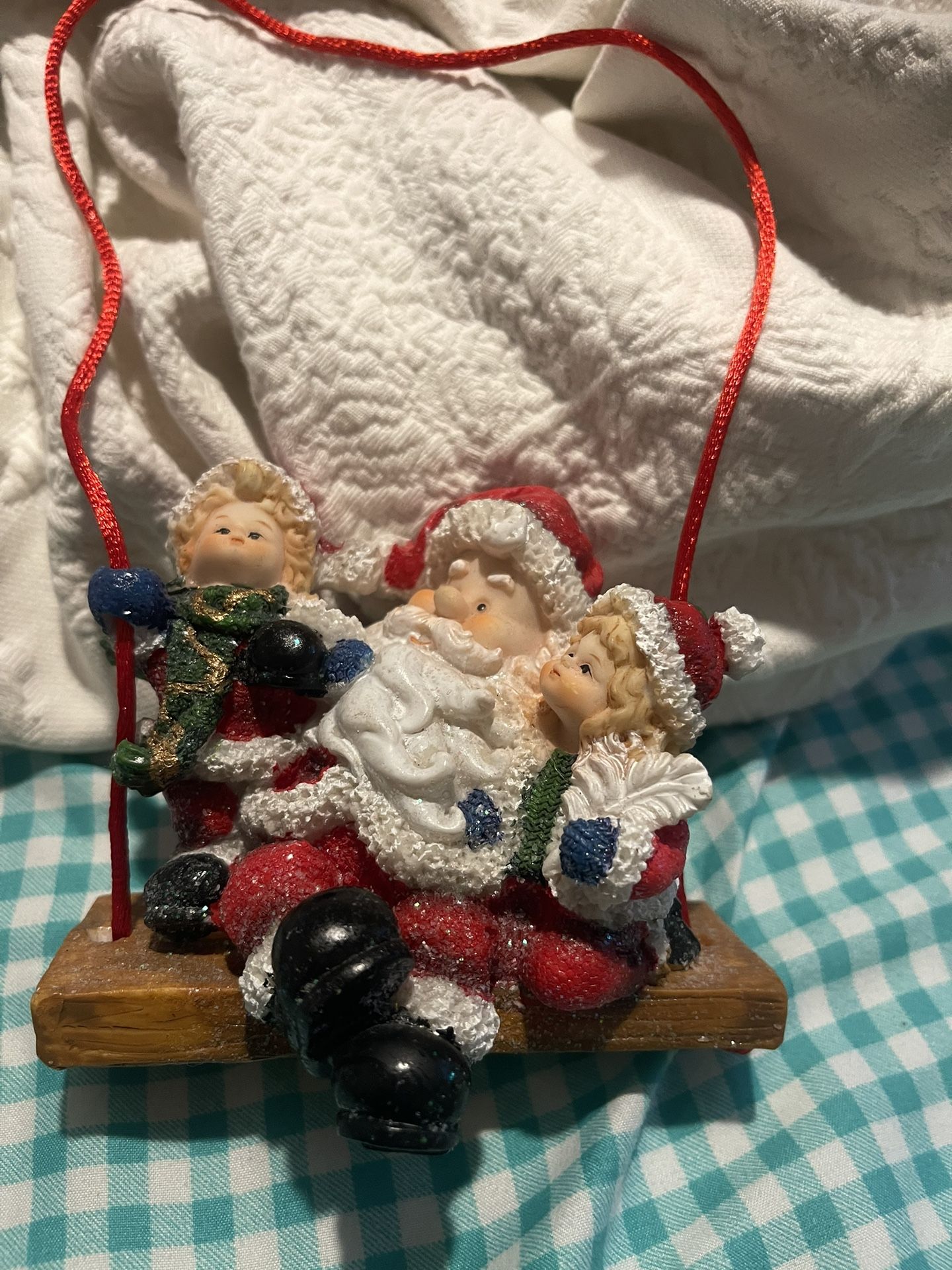 NWOT Resin Double Sided Santa With Children Christmas Tree Ornament