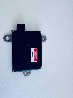 2015-2018 LEXUS ES350/ES300H BLIND SPOT MONITOR SENSOR 88162-0W530 OEM (265)