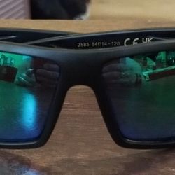 green lens sunglasses 