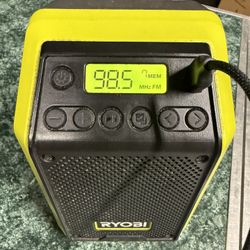 18 V Ryobi Bluetooth/Radio