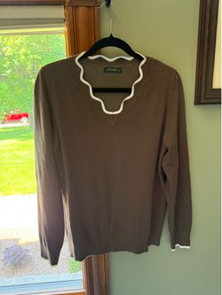 Women’s sweater