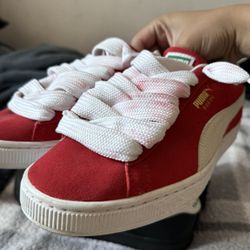 Red Pumas white laced 