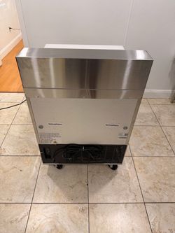Falcon AST-27 Refrigerated Sandwich/Salad Prep Table - Like New