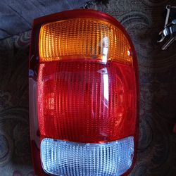 98 Ford Ranger Passenger  Tail Light