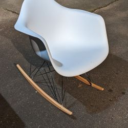 Mid century Modern Rocking Chair - Eames style