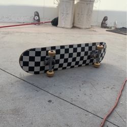 7.5 Complete Skateboard