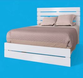 Brand new bed with optional mattress and box spring free home delivery payment after delivery