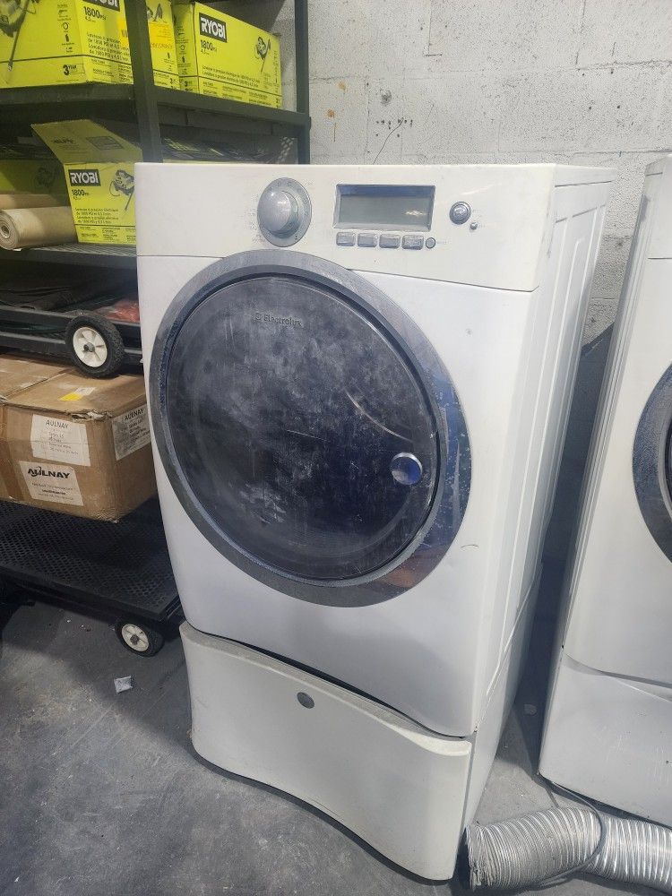 Electrolux Gas Dryer (FOR PARTS)