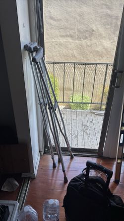 Crutches